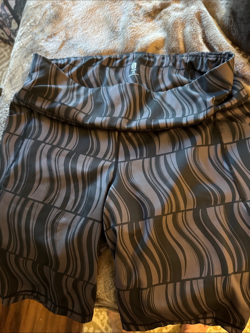 Ideology Women's Athletic Shorts in Black and Gray Wave Print